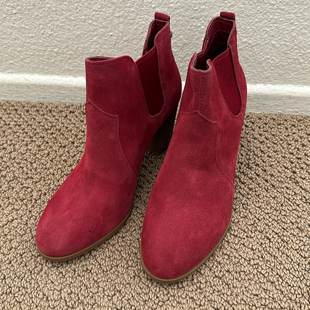 Koolaburra Botties Size 7 Burgandy